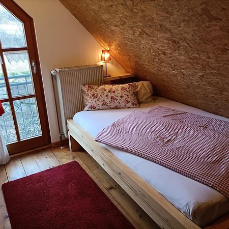 Ferienunterkuenfte Deinhardt Villa Poxdorf Luaran gambar