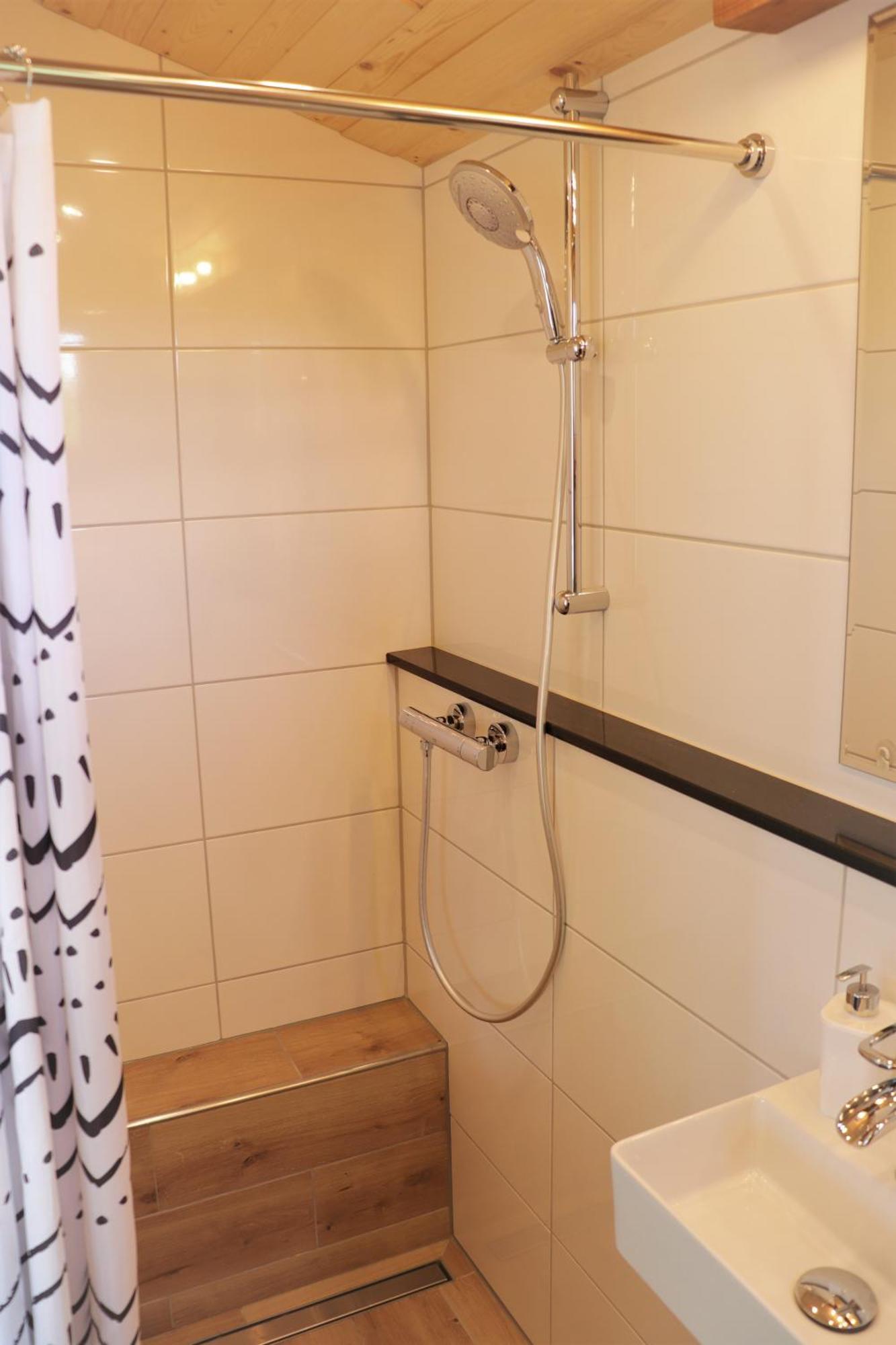 Ferienunterkuenfte Deinhardt Villa Poxdorf Bilik gambar