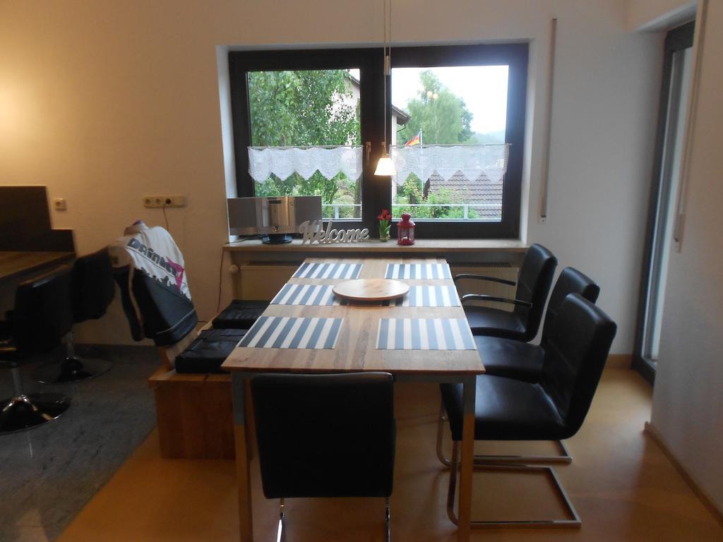 Ferienunterkuenfte Deinhardt Villa Poxdorf Luaran gambar